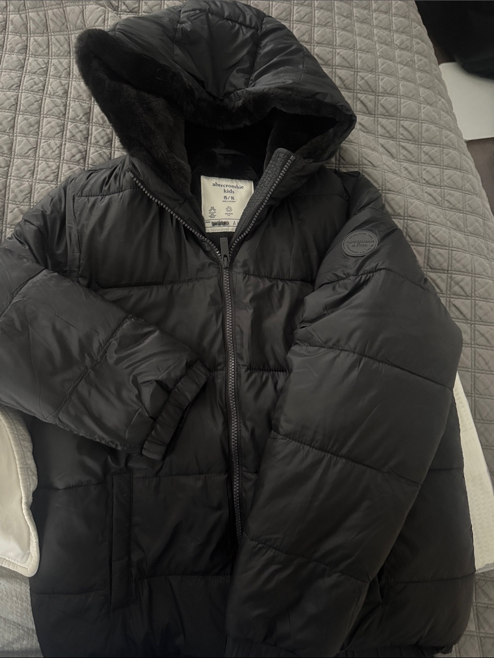 Abercrombie & Fitch Black Quilted Hooded Puffer Coat